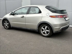 Honda Civic 1.8 Vtec automatic, снимка 3