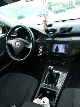 VW Passat 1.9 TDI Седан Нави Топ - 7999 лв. - 76295477 10