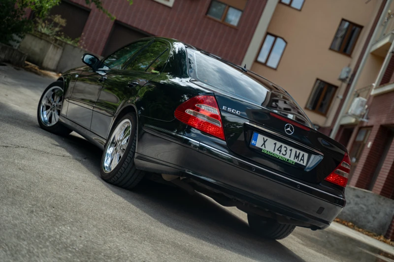 Mercedes-Benz E 500, снимка 6 - Автомобили и джипове - 52251871