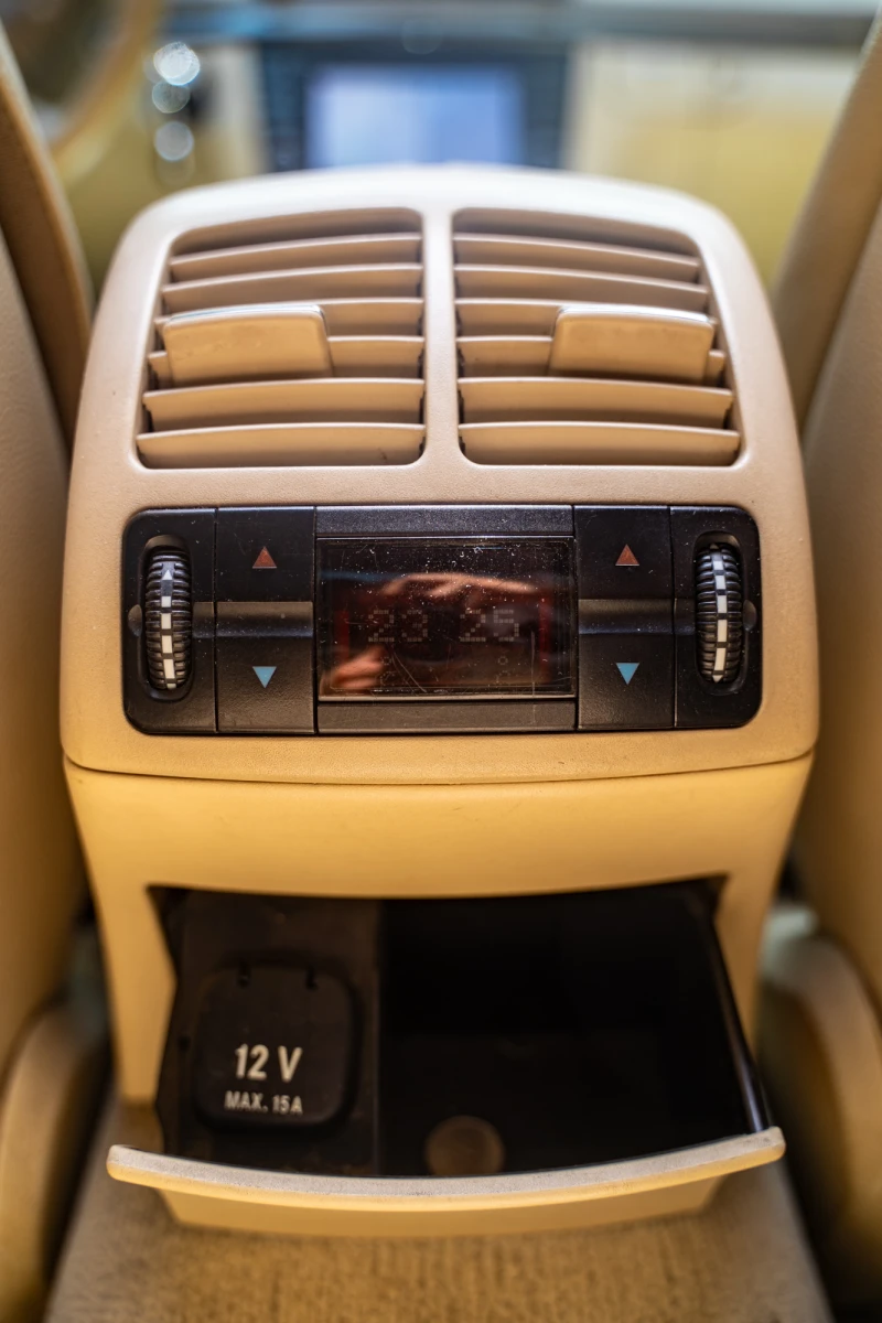 Mercedes-Benz E 500, снимка 14 - Автомобили и джипове - 52251871