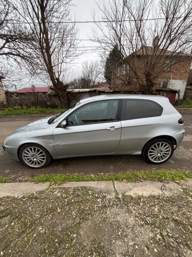 Alfa Romeo 147, снимка 4 - Автомобили и джипове - 52892678