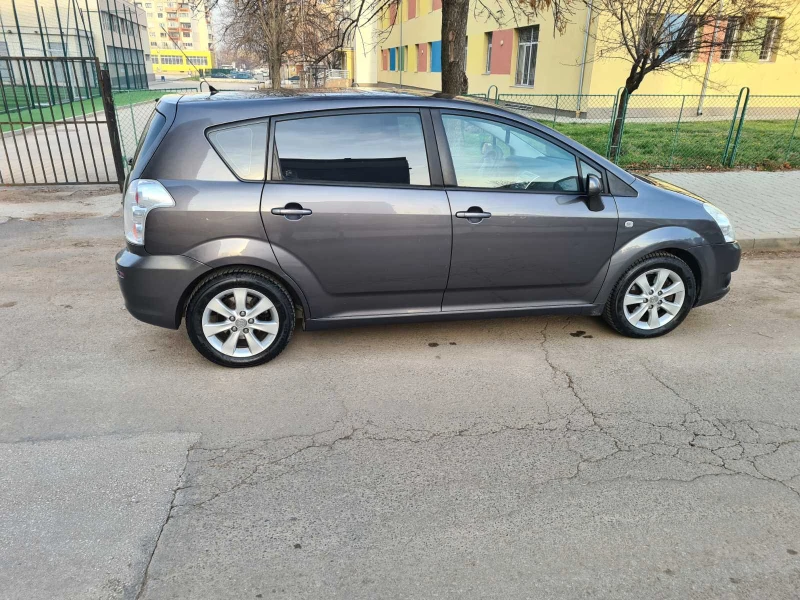 Toyota Verso Facelift, снимка 3 - Автомобили и джипове - 52910615