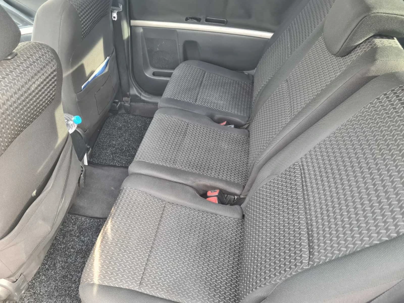 Toyota Verso Facelift, снимка 9 - Автомобили и джипове - 52910615