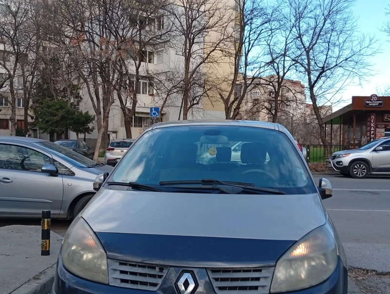 Renault Scenic, снимка 4 - Автомобили и джипове - 52957255