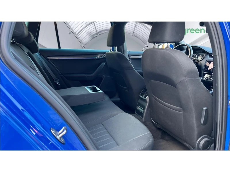 Skoda Octavia 2.0 TDi M/T Vision  Panorama, Месечна вноска от 17, снимка 10 - Автомобили и джипове - 53083584