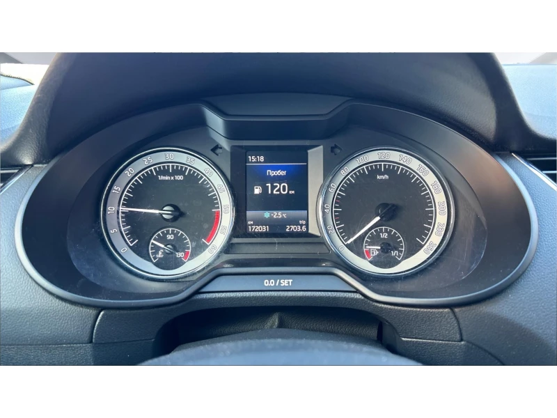Skoda Octavia 2.0 TDi M/T Vision  Panorama, Месечна вноска от 17, снимка 13 - Автомобили и джипове - 53083584