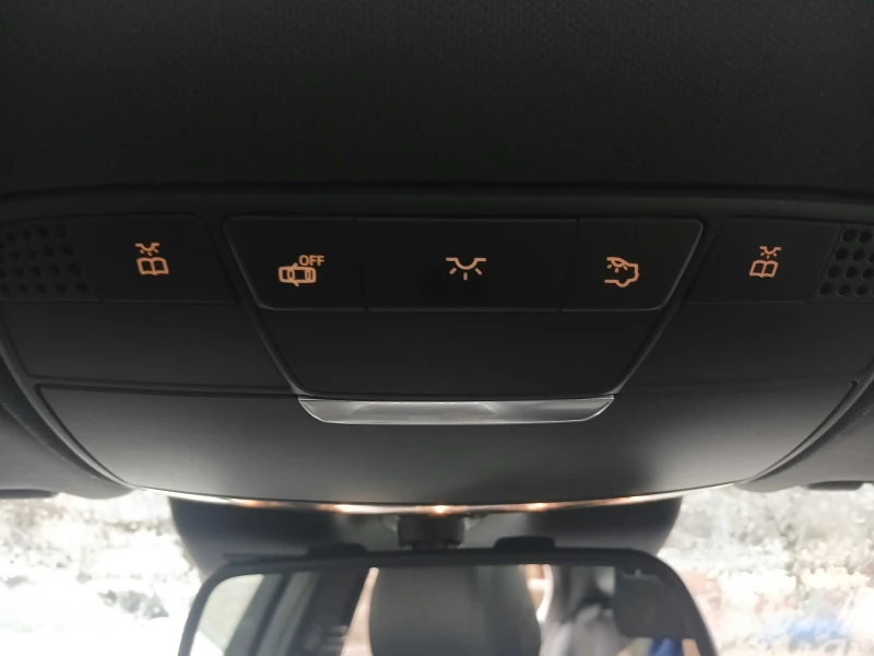 Mercedes-Benz C 400 * 4MATIC* DISTRONIC* BURMESTER* HEAD-UP* , снимка 14 - Автомобили и джипове - 53483410