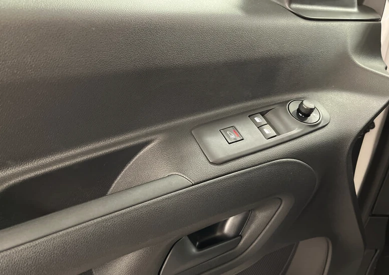 Citroen Berlingo e-Berlingo Van 50, снимка 17 - Автомобили и джипове - 53785343