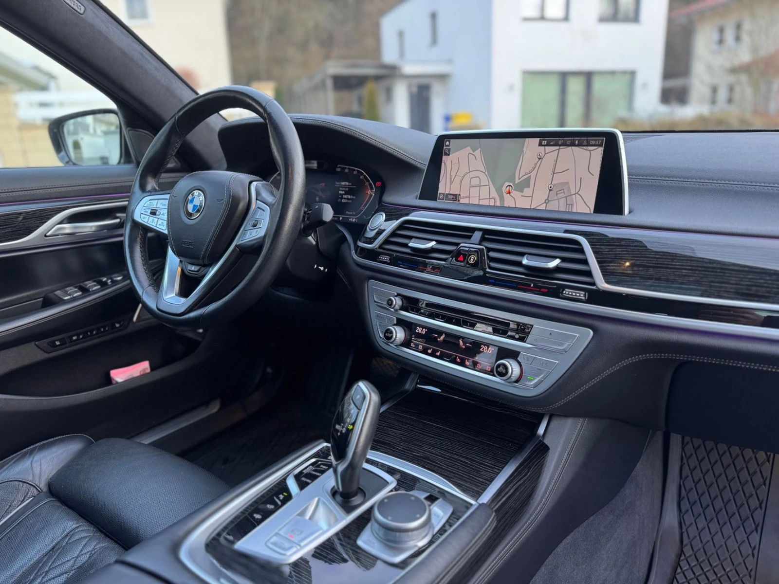 BMW 730 xDRIVE/286HP/HUD/360/PANO/H&K/405v - изображение 8