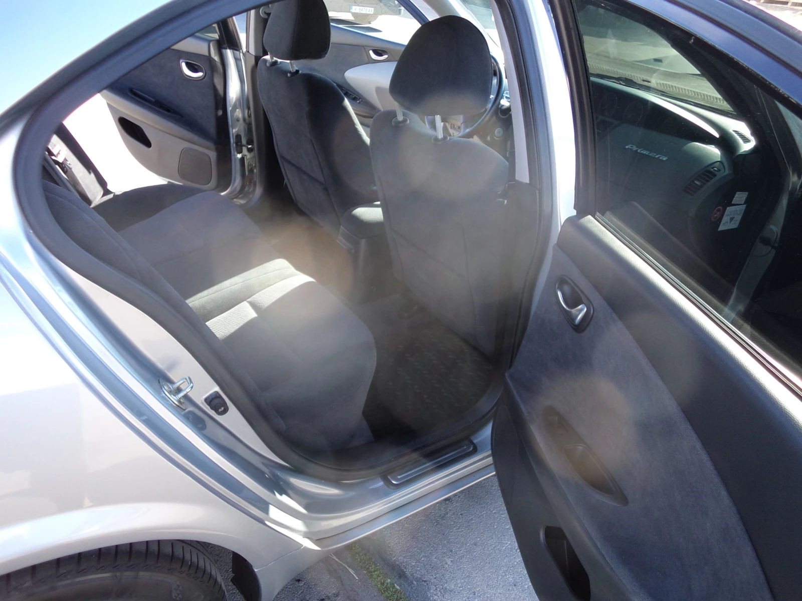 Nissan Primera 2.0 - изображение 8