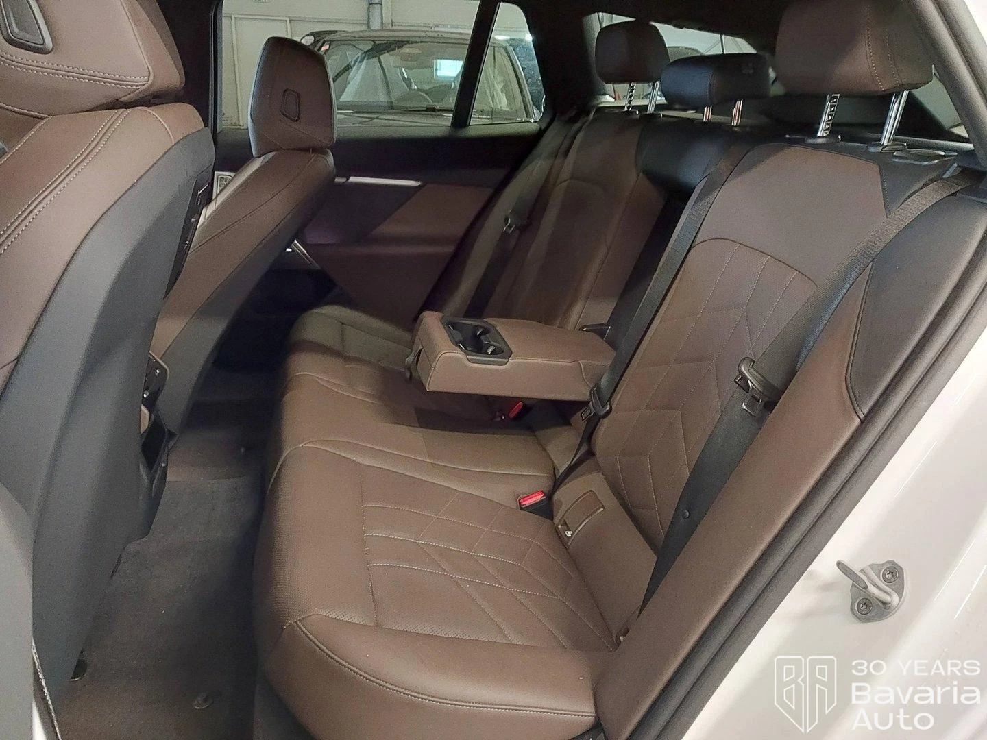 BMW 540 d xDrive Touring M Sport Paket Steptronic - изображение 8