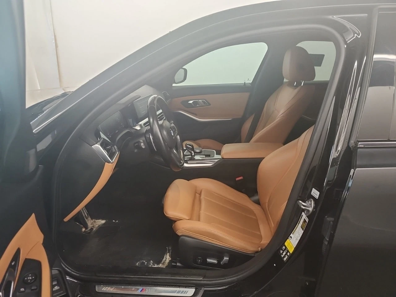 BMW 330 * АВТО КРЕДИТ* ЦЕНА ДО БГ * Сервизна история *  - изображение 7