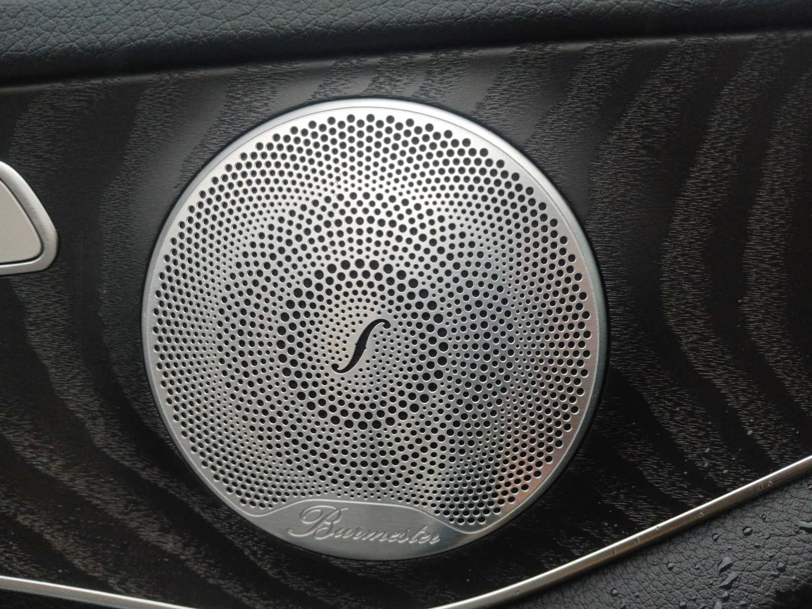 Mercedes-Benz C 400 * 4MATIC* DISTRONIC* BURMESTER* HEAD-UP*  - изображение 9