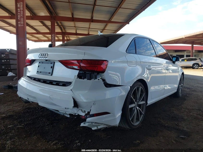 Audi A3 2.0l 2.0T Premium/2.0T Tech Premium, снимка 4 - Автомобили и джипове - 53942834