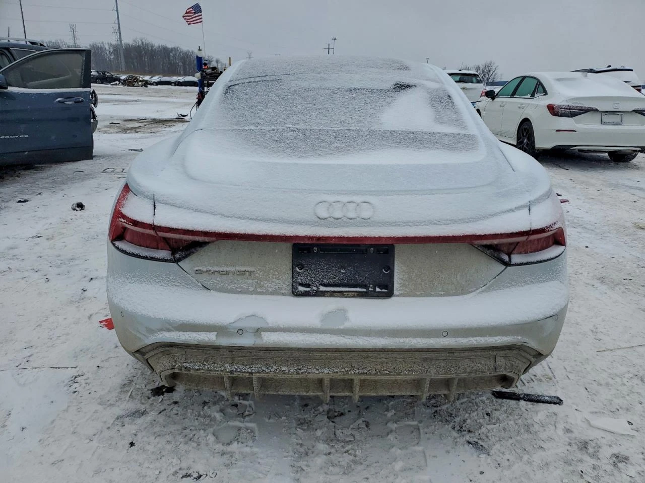 Audi E-Tron GT Premium Plus, снимка 6 - Автомобили и джипове - 53978202