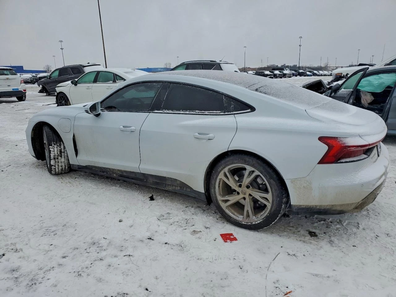 Audi E-Tron GT Premium Plus, снимка 2 - Автомобили и джипове - 53978202