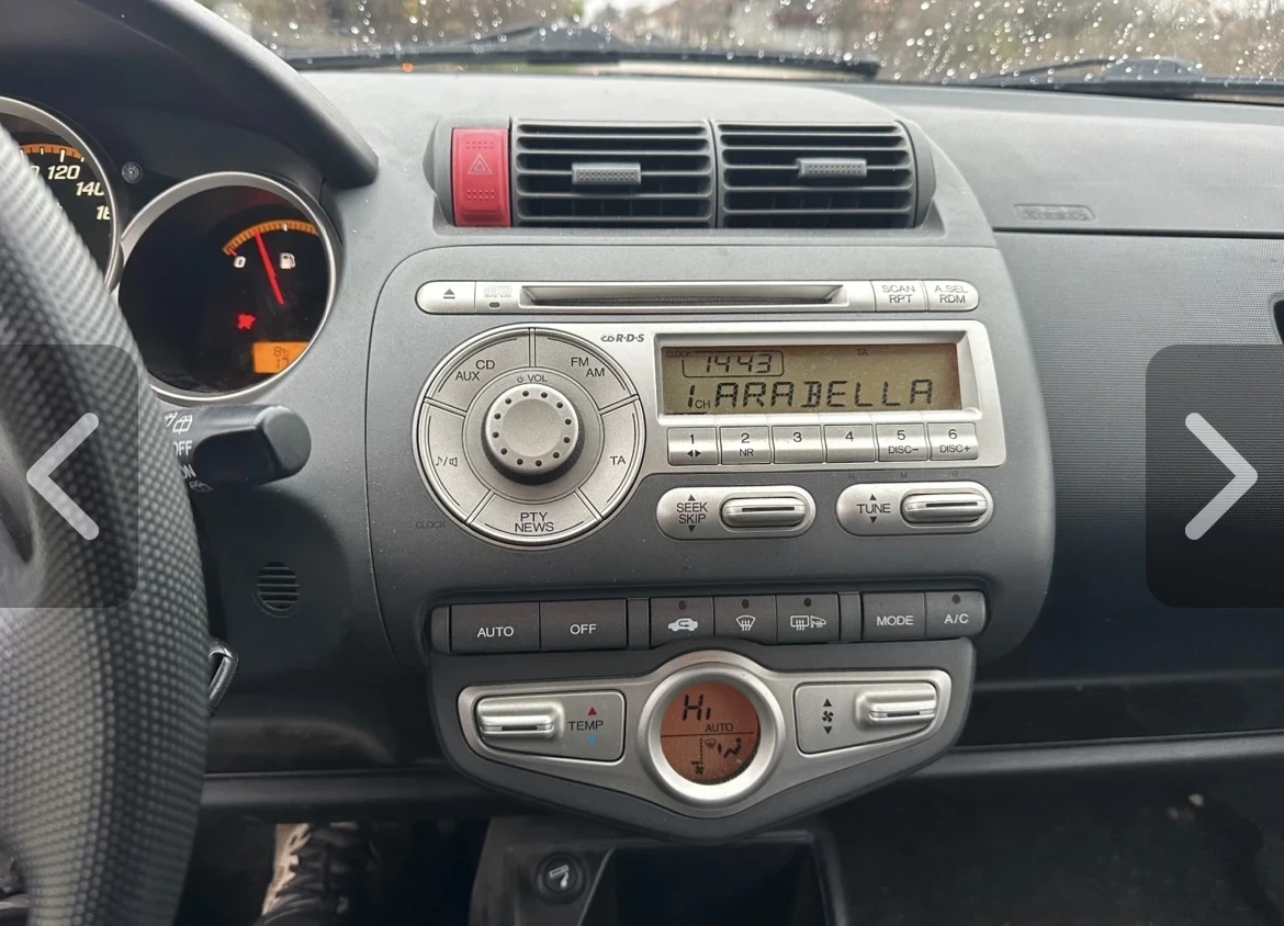 Honda Jazz Face 1.4i 90к.с., снимка 11 - Автомобили и джипове - 53994102