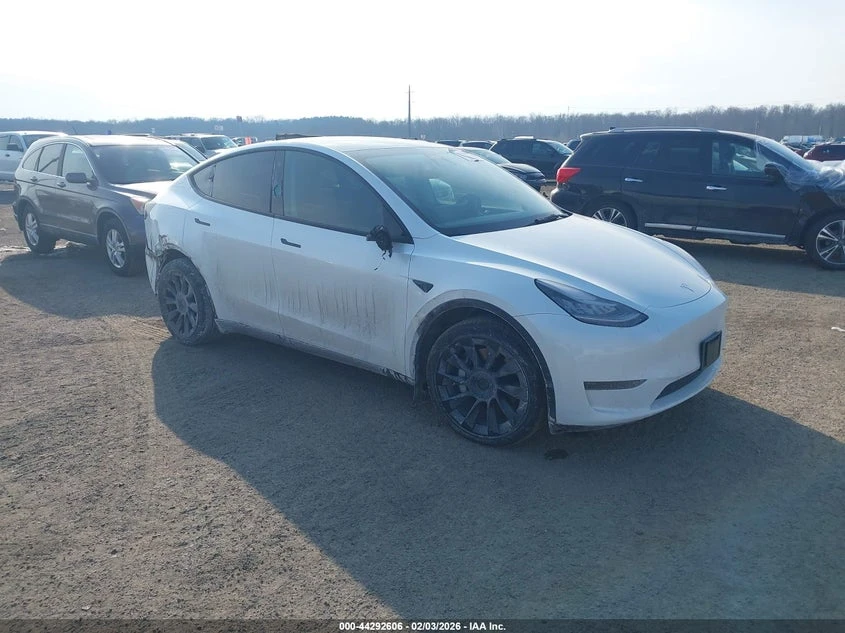 Tesla Model Y Awd/Long Range Dual Motor All-Wheel Drive, снимка 2 - Автомобили и джипове - 54039517