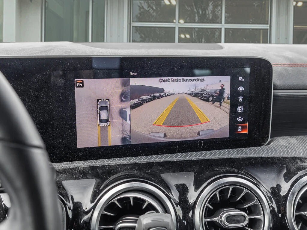 Mercedes-Benz CLA 250 4MATIC* АвтоКредит* (Цена до БГ) , снимка 11 - Автомобили и джипове - 54154621