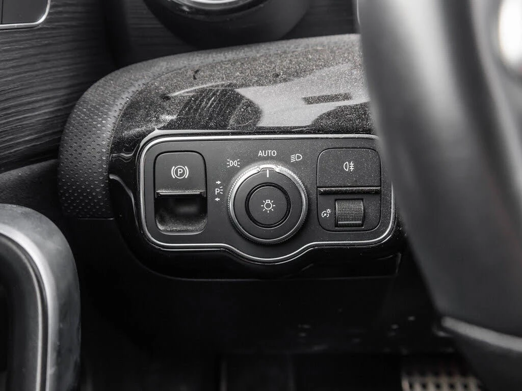 Mercedes-Benz CLA 250 4MATIC* АвтоКредит* (Цена до БГ) , снимка 12 - Автомобили и джипове - 54154621