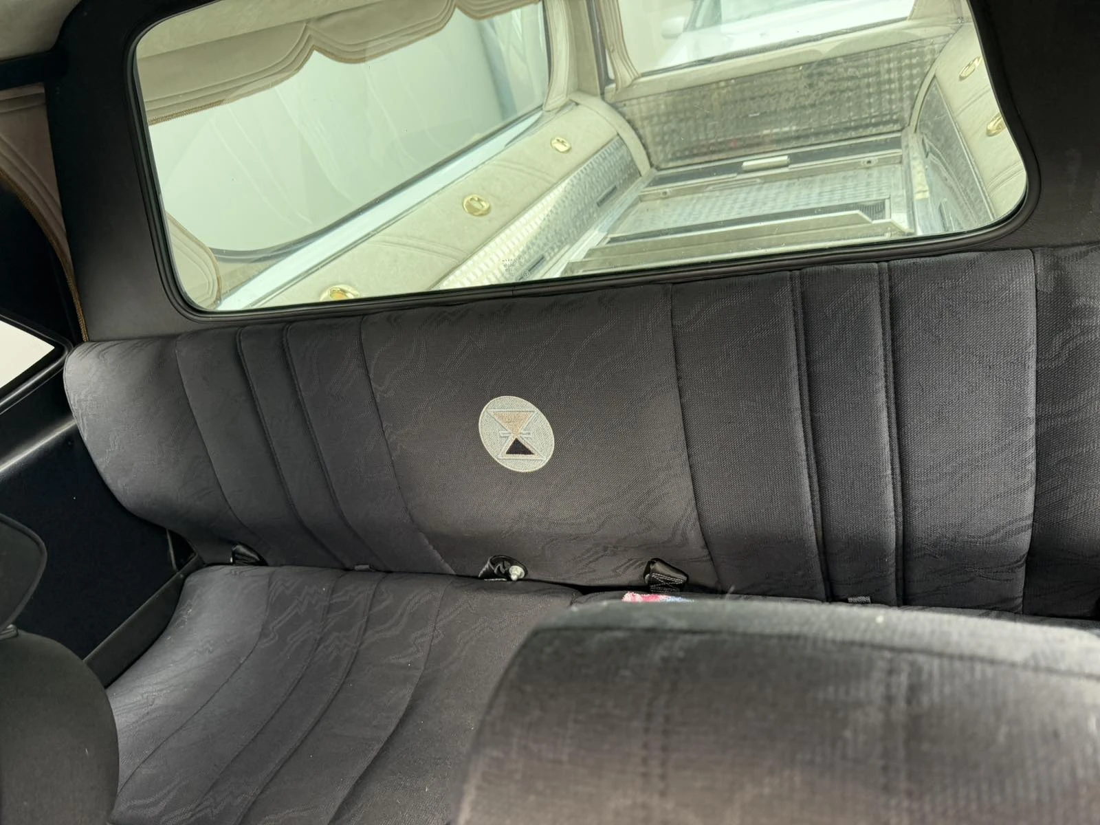 Mercedes-Benz E 290, снимка 2 - Автомобили и джипове - 54302876