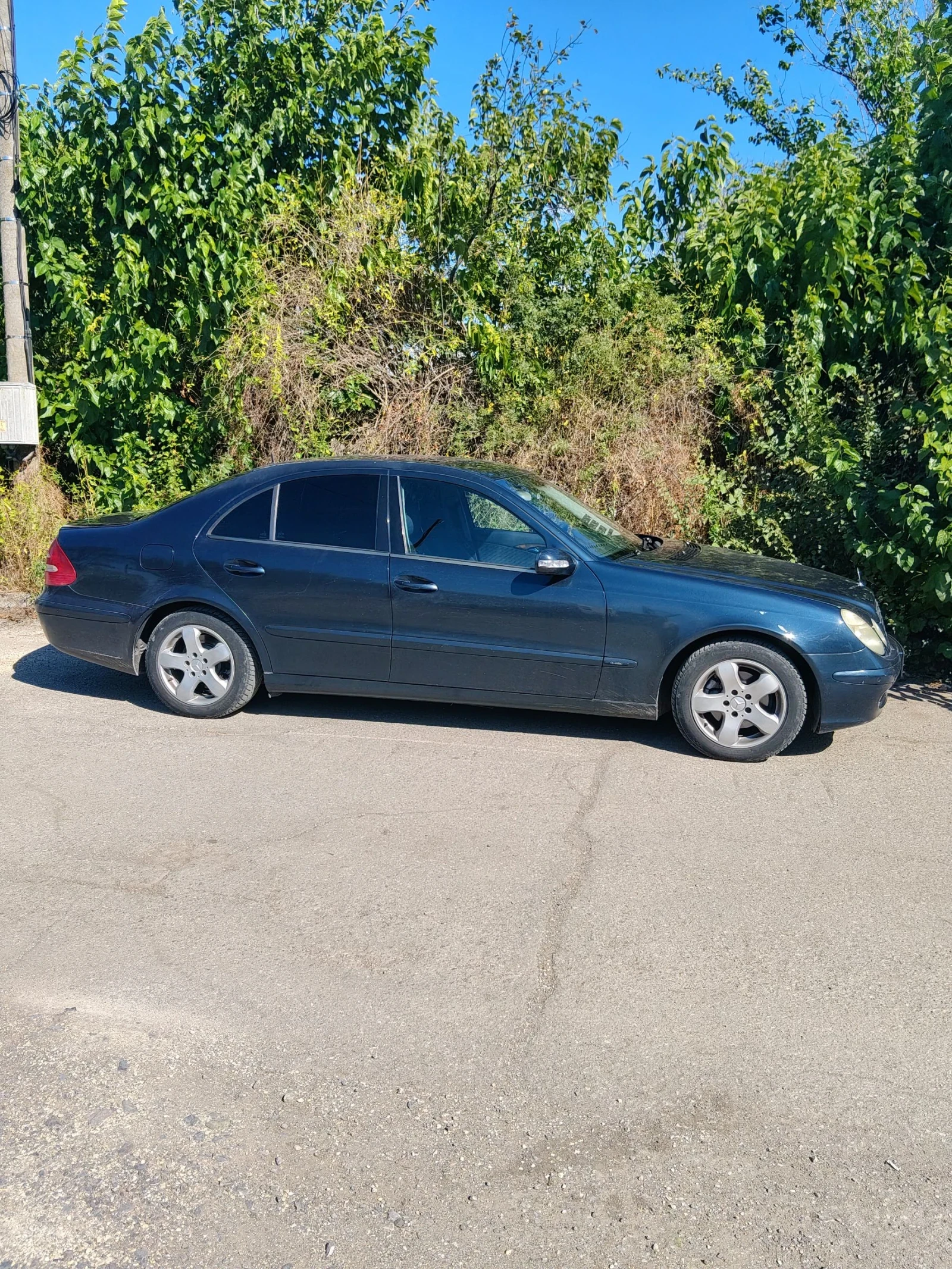 Mercedes-Benz E 200, снимка 2 - Автомобили и джипове - 54956064
