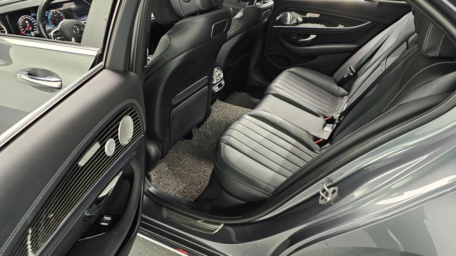 Mercedes-Benz E 450 3.0 4MATIC, FULL, снимка 10 - Автомобили и джипове - 55134676