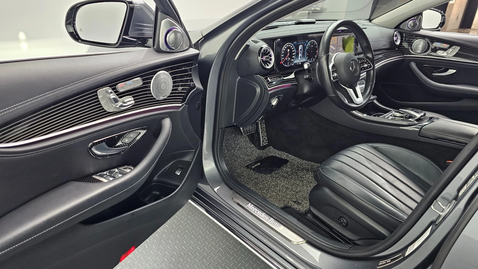 Mercedes-Benz E 450 3.0 4MATIC, FULL, снимка 8 - Автомобили и джипове - 55134676