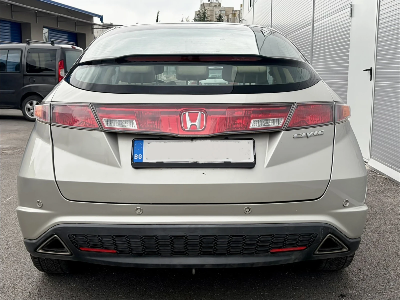 Honda Civic 1.8 Vtec automatic, снимка 4 - Автомобили и джипове - 55450138