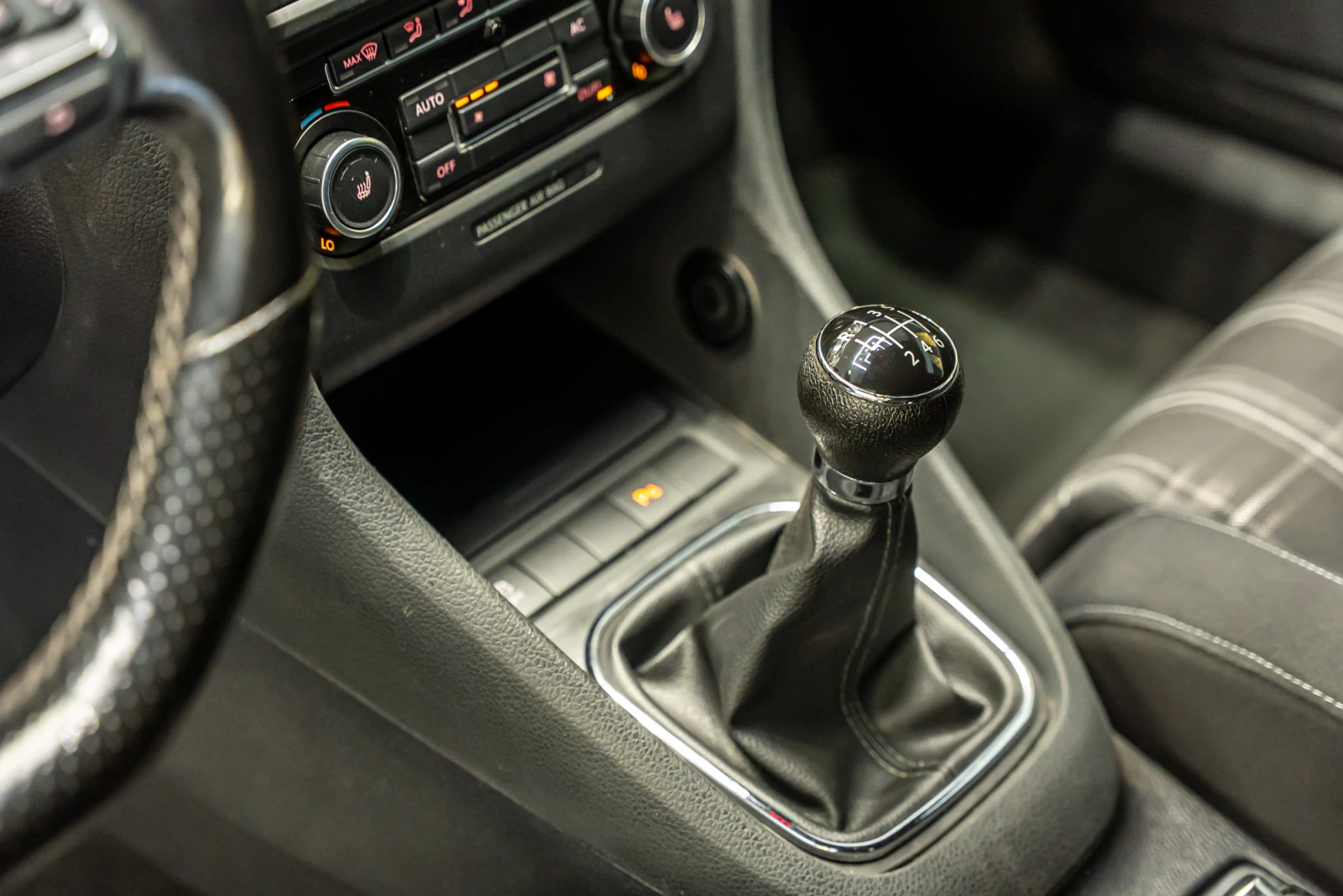 VW Golf VI GTD, снимка 12 - Автомобили и джипове - 55736721