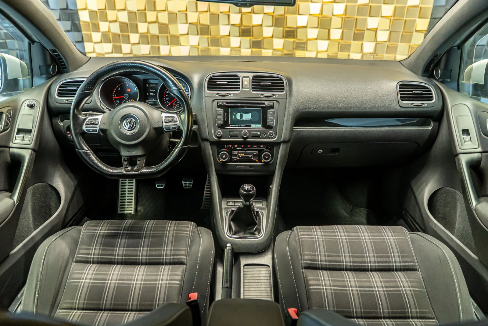 VW Golf VI GTD, снимка 9 - Автомобили и джипове - 55736721