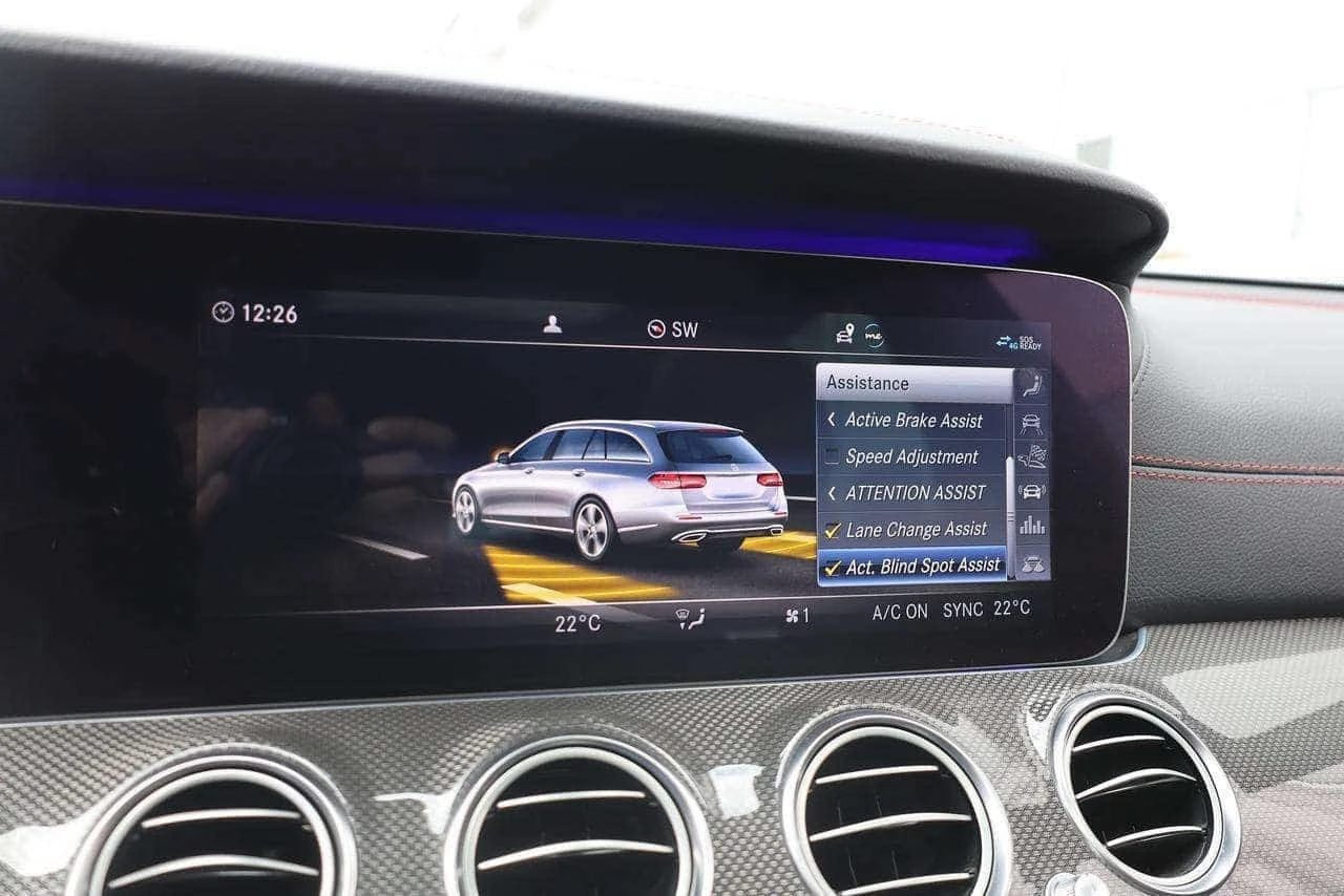 Mercedes-Benz E 53 AMG TRACKPACE| BURMESTER| 360 CAMERA| CARFAX, снимка 11 - Автомобили и джипове - 56275365
