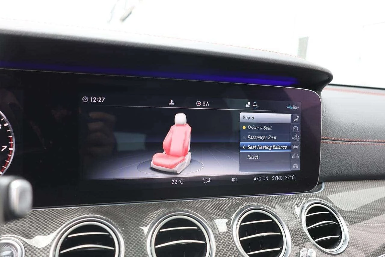 Mercedes-Benz E 53 AMG TRACKPACE| BURMESTER| 360 CAMERA| CARFAX, снимка 14 - Автомобили и джипове - 56275365