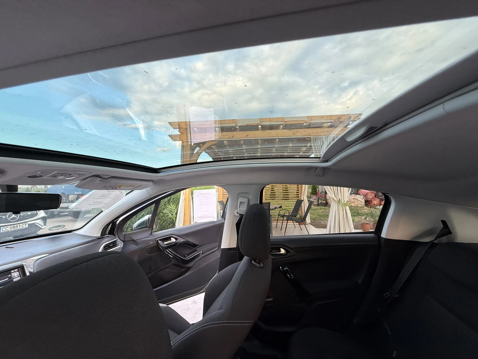 Peugeot 208 1.2 | Mobile.bg � ����������� 11
