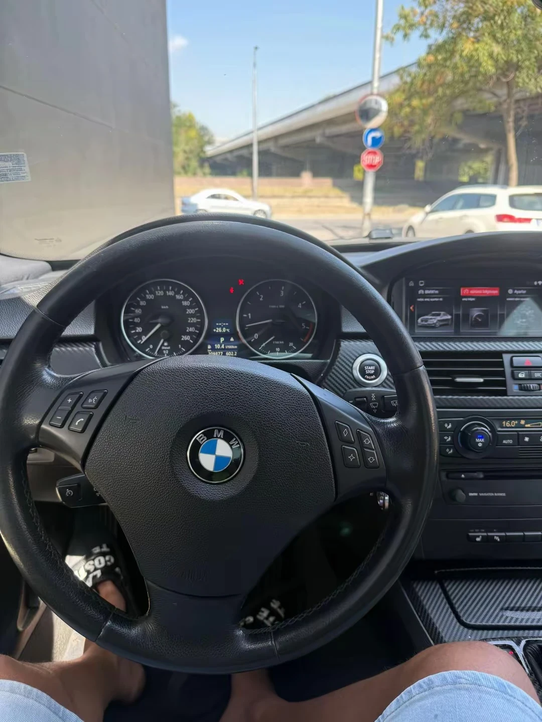 BMW 330, снимка 9 - Автомобили и джипове - 56544664