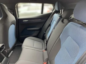 Volvo EX30 * SINGLE-CORE* LED* NAVI* CARPLAY* , снимка 11