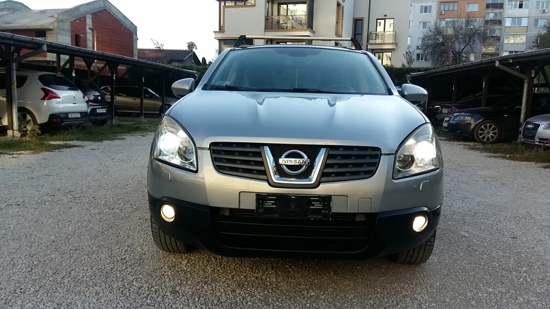 Nissan Qashqai 2.0dci/4x4/Keyless go-Панорама!, снимка 2 - Автомобили и джипове - 47729385