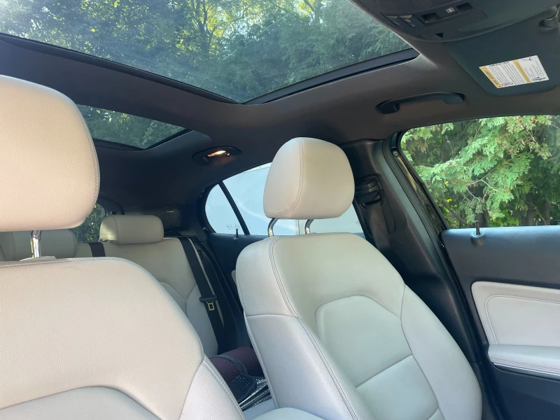 Mercedes-Benz GLA 250, снимка 9 - Автомобили и джипове - 52135242