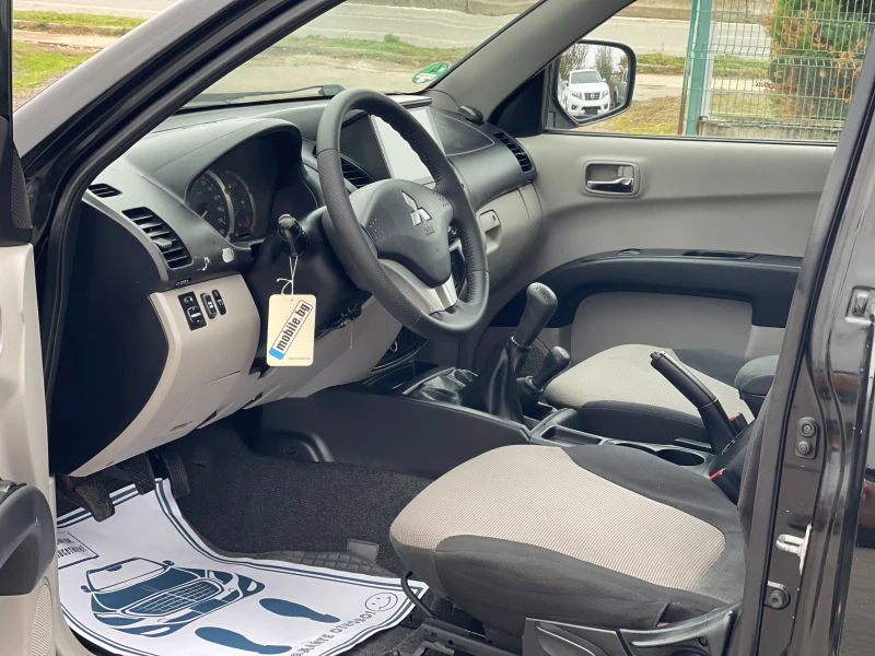 Mitsubishi L200 2.5Di-D 4x4 Facelift, снимка 10 - Автомобили и джипове - 52316721