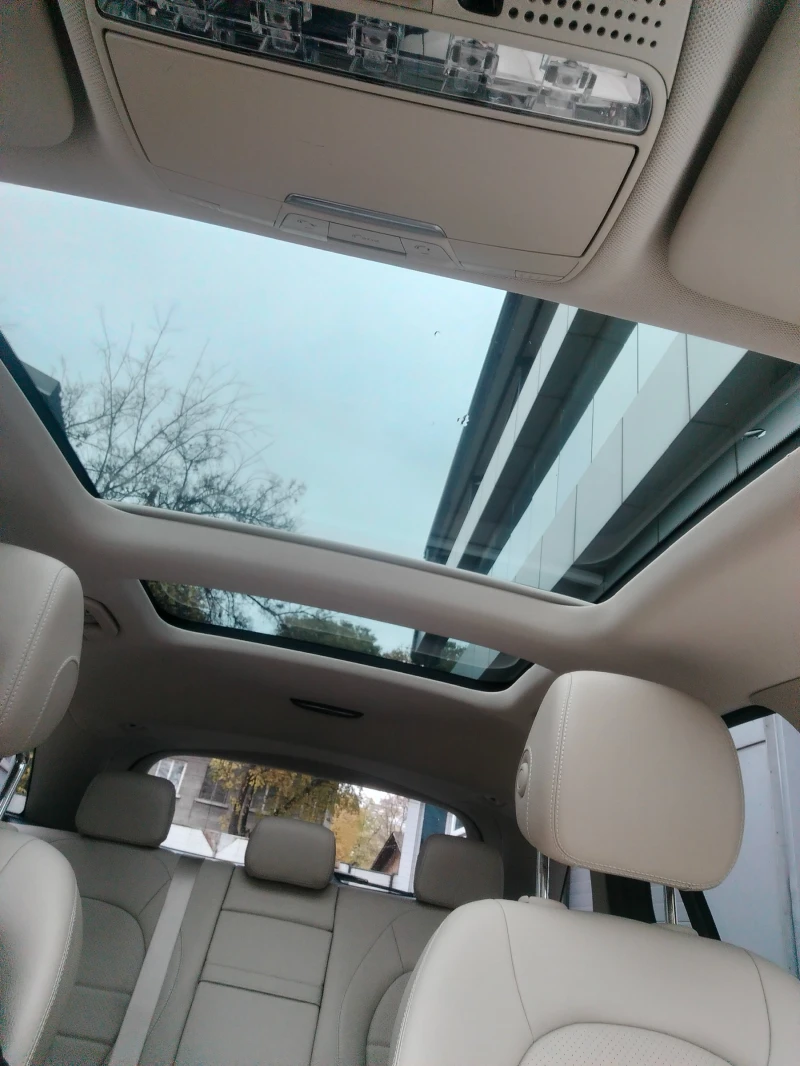 Mercedes-Benz GLC 350 e/4M/AMG-LINE/NAVI/360/PANO/key-go, снимка 8 - Автомобили и джипове - 52454550