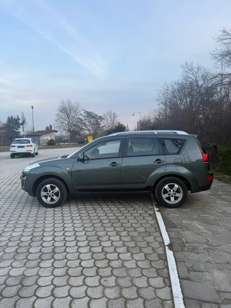 Peugeot 4007, снимка 8 - Автомобили и джипове - 52850731