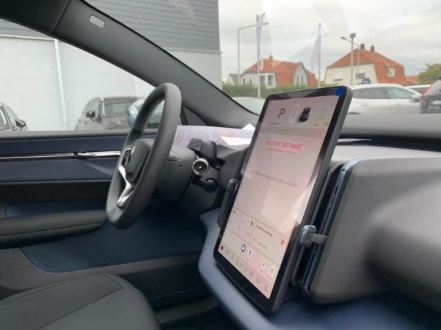 Volvo EX30 * SINGLE-CORE* LED* NAVI* CARPLAY*  - изображение 9