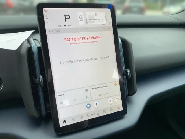 Volvo EX30 * SINGLE-CORE* LED* NAVI* CARPLAY*  - изображение 7