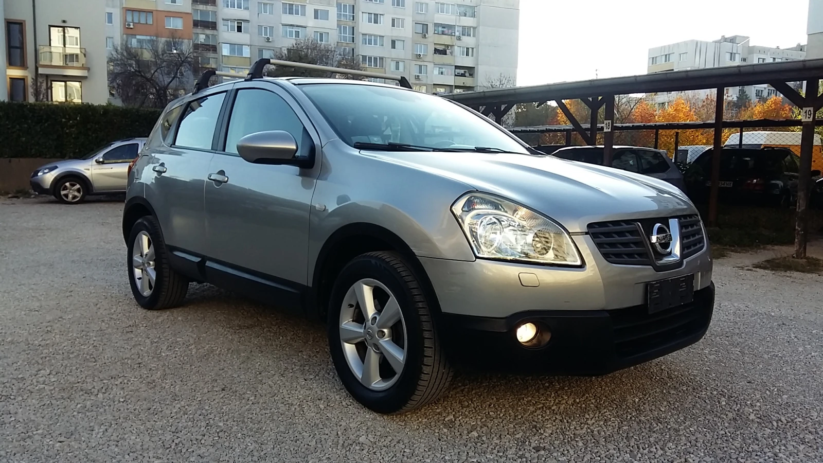 Nissan Qashqai 2.0dci/4x4/Keyless go-Панорама! - изображение 3