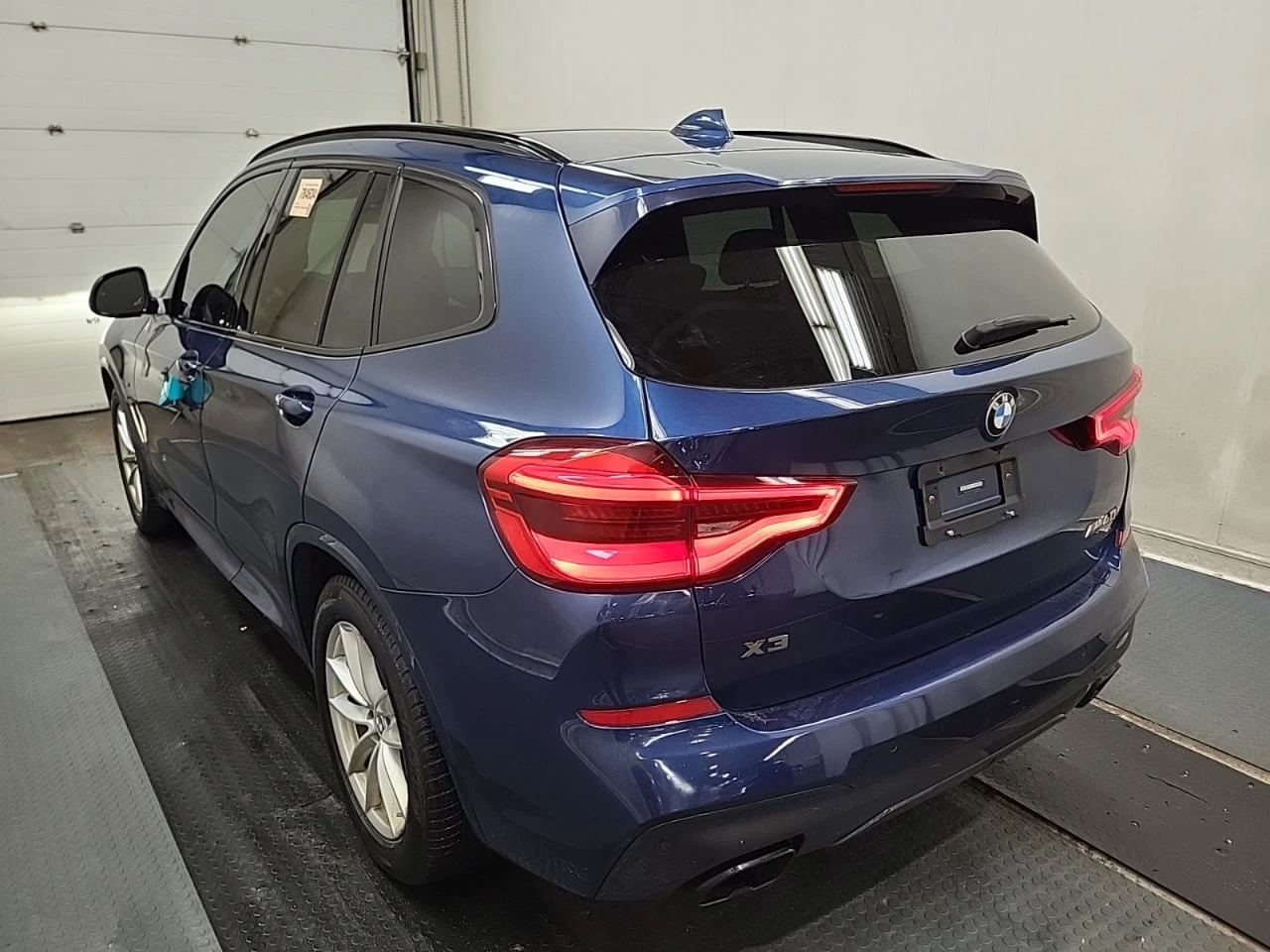 BMW X3 * АВТО КРЕДИТ* ЦЕНА ДО БГ * CARFAX *  - изображение 4