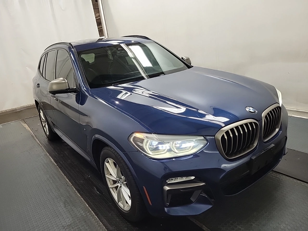 BMW X3 * АВТО КРЕДИТ* ЦЕНА ДО БГ * CARFAX *  - изображение 3