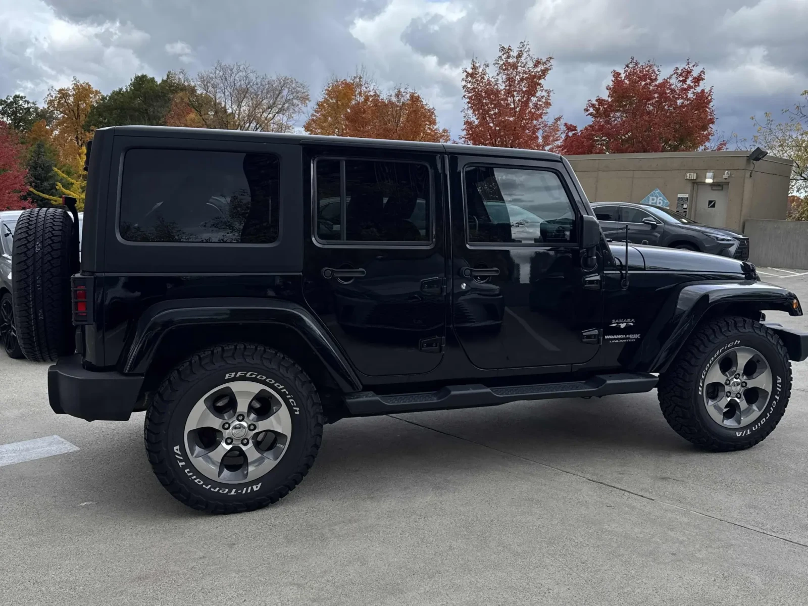 Jeep Wrangler JK Unlimited Sahara* CARFAX* БЕЗ ПЪРВОНАЧАЛНА ВНОС - изображение 3