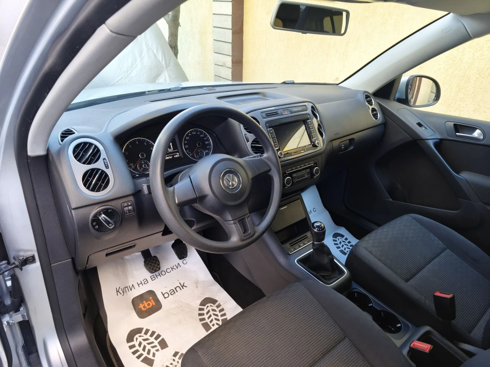 VW Tiguan 1.4TSI 122 Face Navi Camera Carplay parktronik, снимка 8 - Автомобили и джипове - 53831000