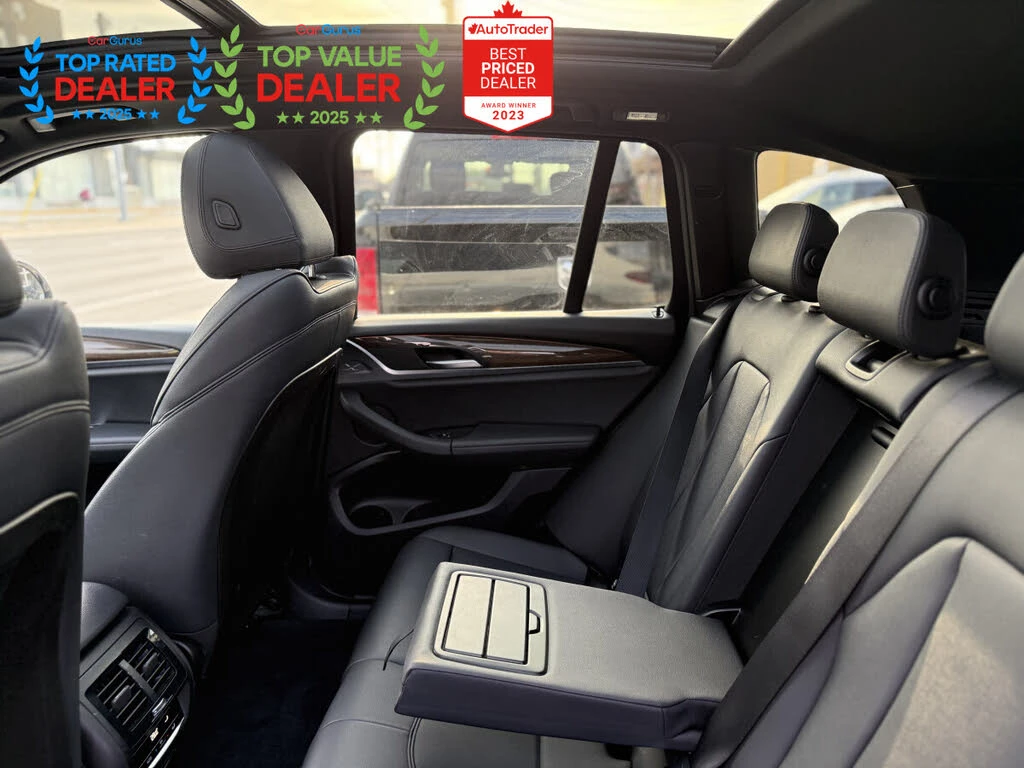 BMW X3 30i* XDRIVE* ПОДГРЕВ* КАМЕРА* ПАНОРАМА* МЪРТВА ТОЧ, снимка 13 - Автомобили и джипове - 54123330