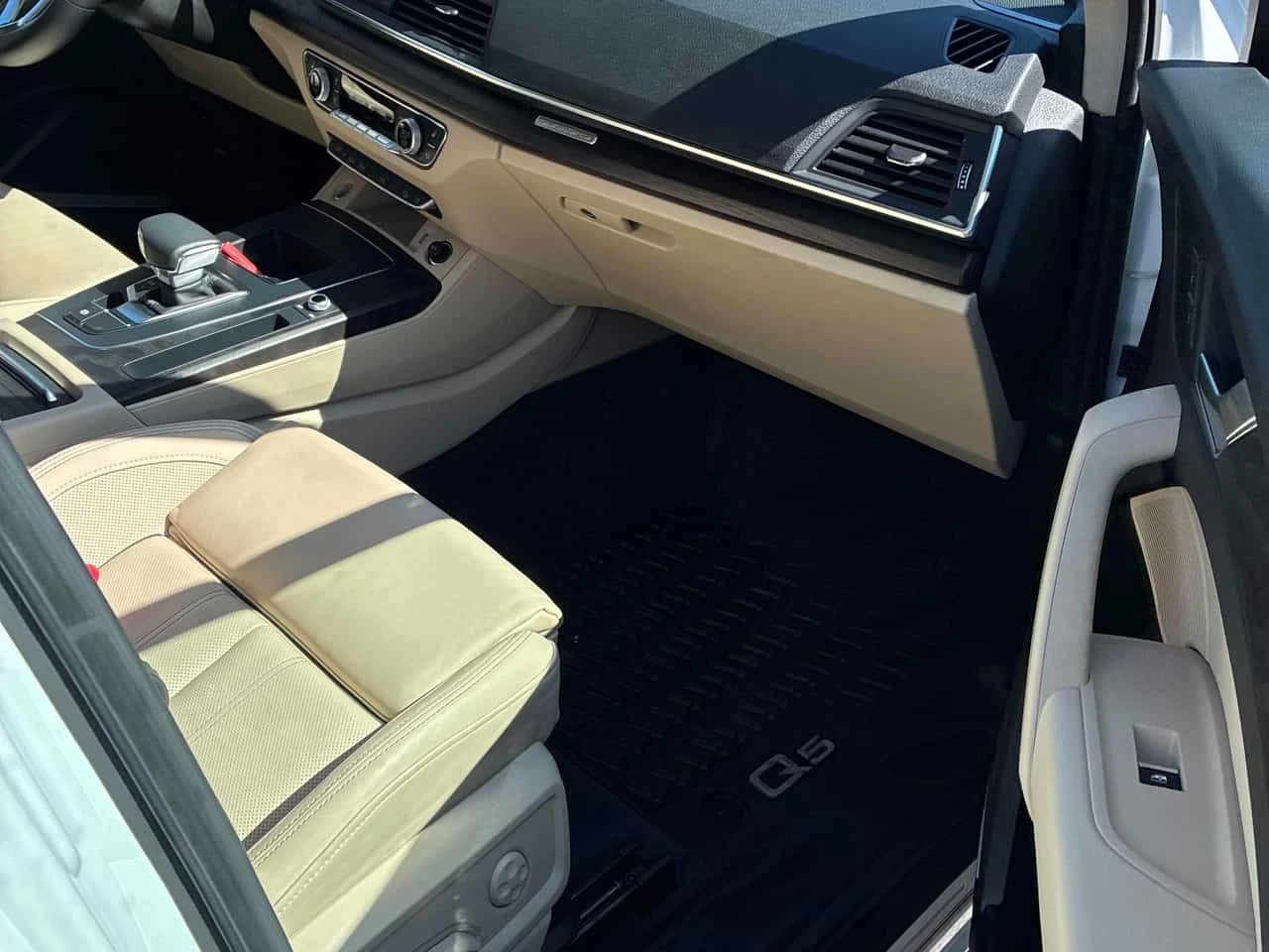 Audi Q5 | Technik | DISTRONIC | 360 | ОБДУХВАНЕ | , снимка 15 - Автомобили и джипове - 54309572